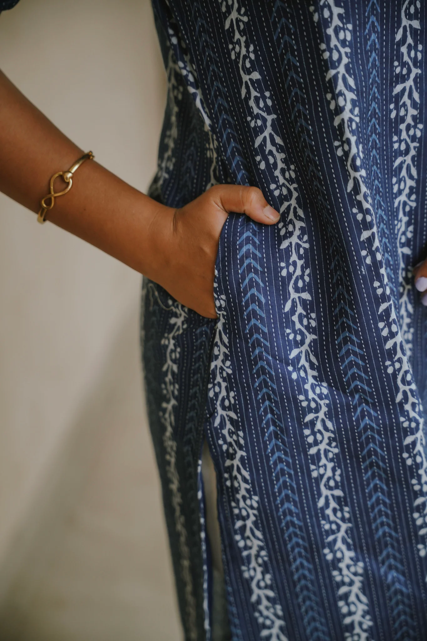 Kantha Cotton Kurti - Indigo Vine - Image 3